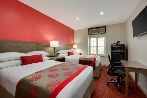 Ramada by Wyndham Oakland Downtown City Center image 7