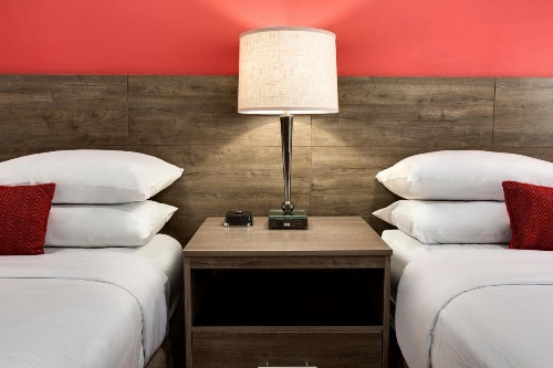 Ramada by Wyndham Oakland Downtown City Center image 8