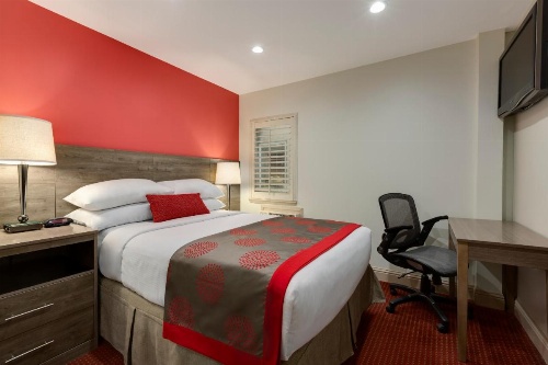 Ramada by Wyndham Oakland Downtown City Center image 17