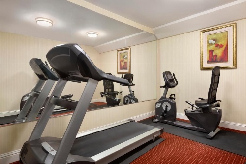 Ramada by Wyndham Oakland Downtown City Center image 23